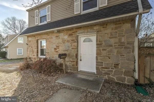 1209 Greystone Rd - Photo 3 of 20