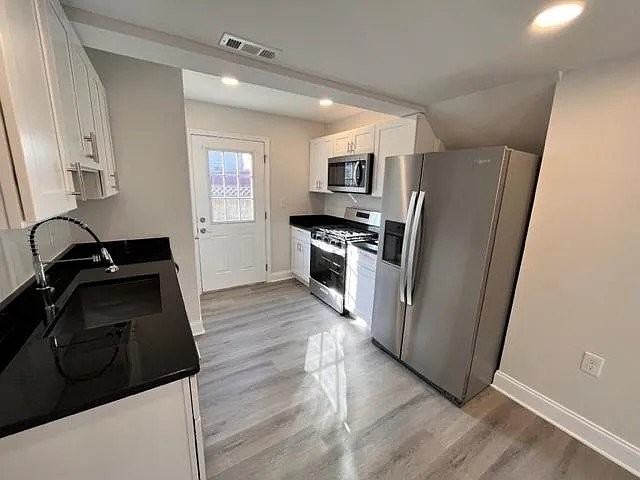1209 Greystone Rd - Photo 6 of 20