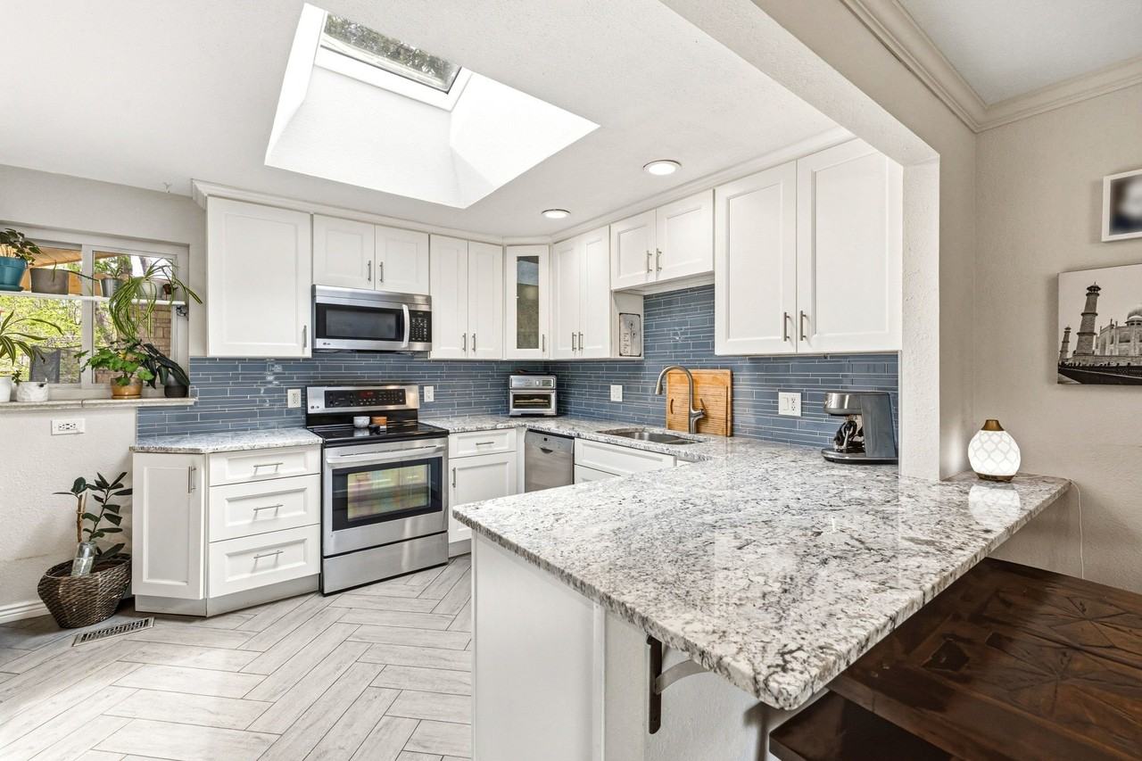 6146 S Josephine Way - Photo 4 of 20