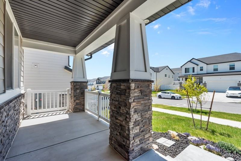 2156 N Wallflower Dr - Photo 3 of 34