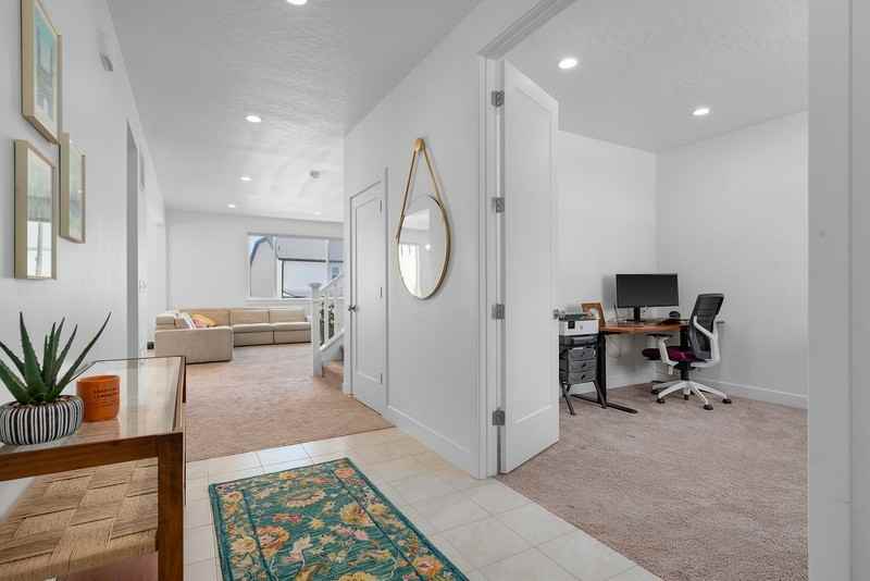 2156 N Wallflower Dr - Photo 4 of 34