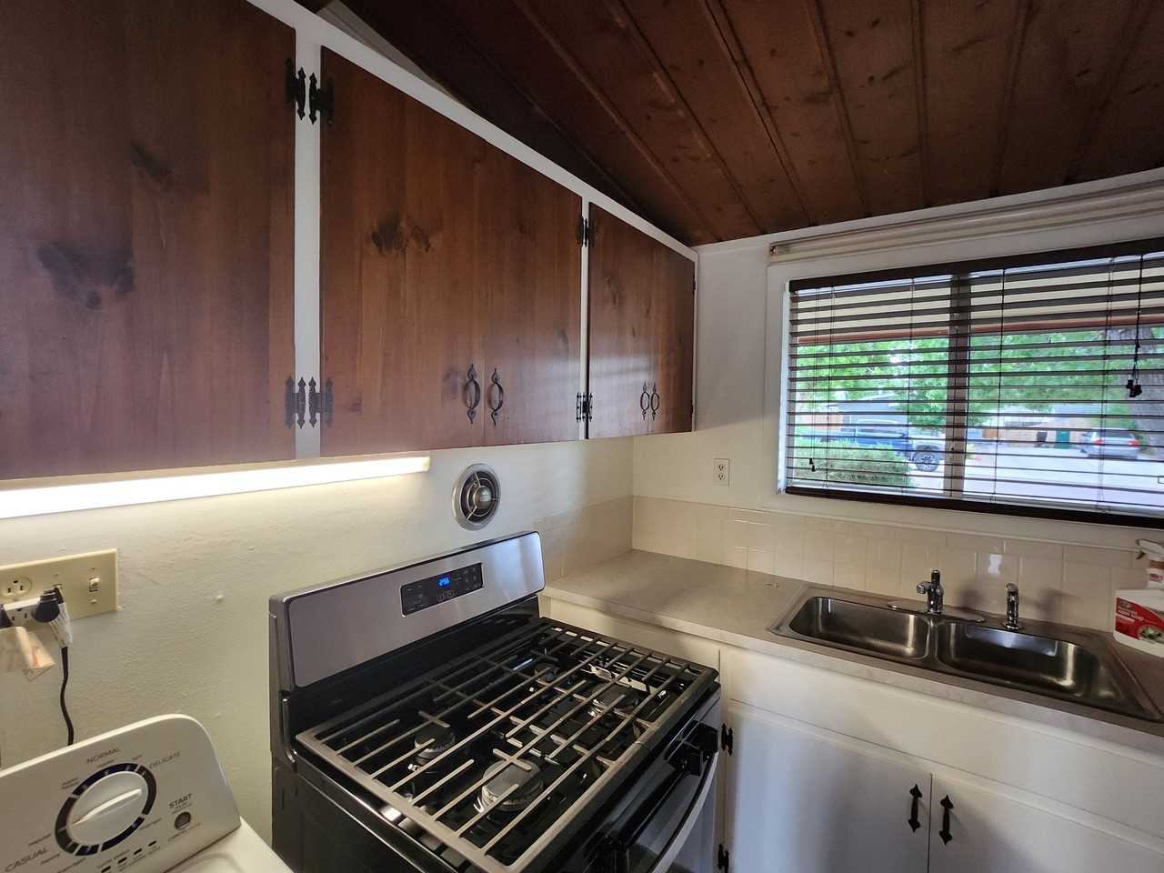 3314 N Arcadia St - Photo 3 of 9