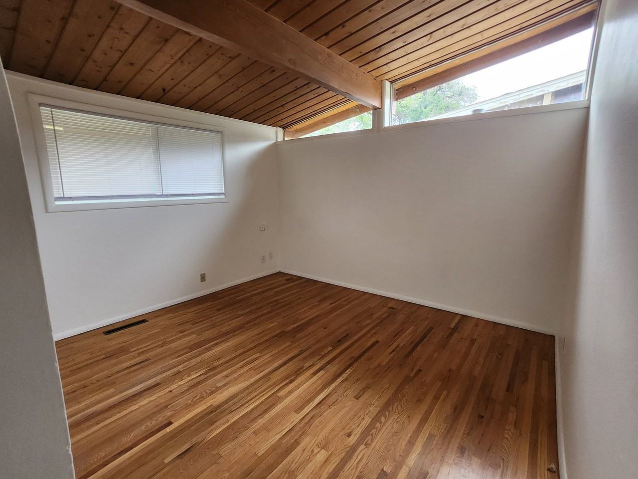 3314 N Arcadia St - Photo 7 of 9