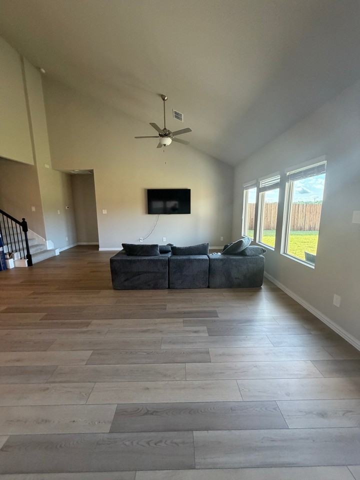 3419 Copperwood Dr - Photo 4 of 20