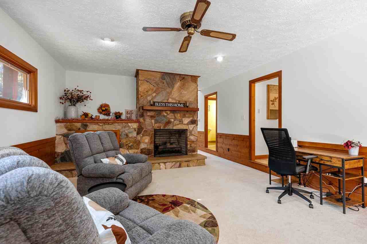 8300 St Peters Ln - Photo 6 of 19