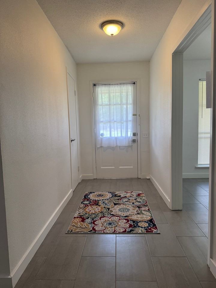 2598 Clark Ln - Photo 7 of 13