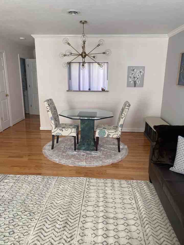 7128 Woods Crossing Dr - Photo 3 of 8