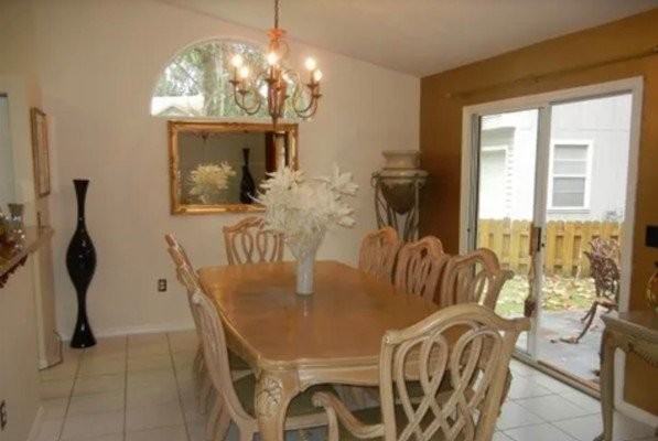 4135 Nw 35th St - Photo 7 of 9
