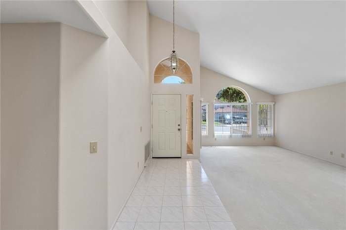 4930 Frazee Rd - Photo 4 of 20