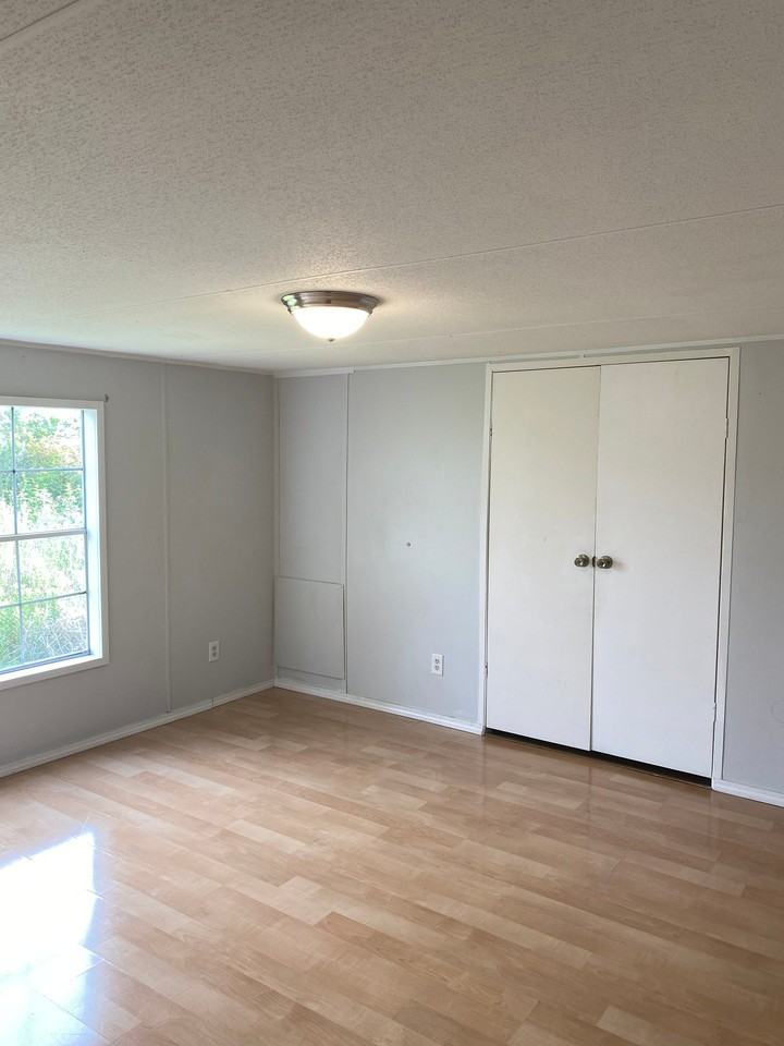5907 Cromwell Dr - Photo 6 of 8