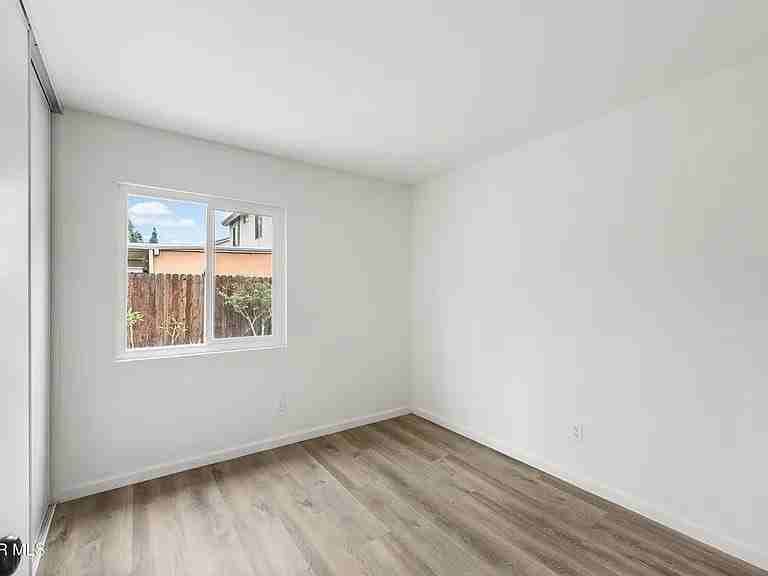 11966 Rancherias Dr - Photo 4 of 12