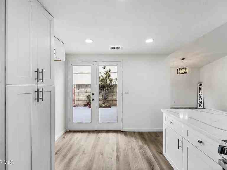 11966 Rancherias Dr - Photo 5 of 12