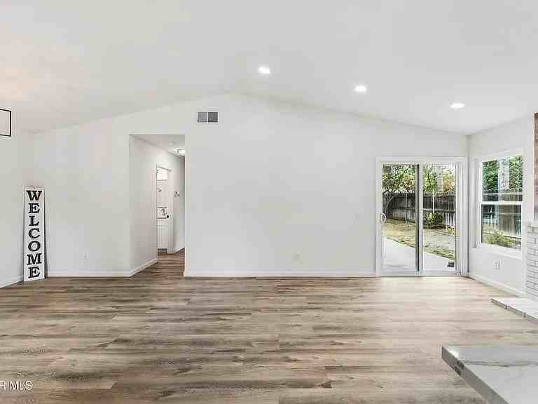 11966 Rancherias Dr - Photo 7 of 12