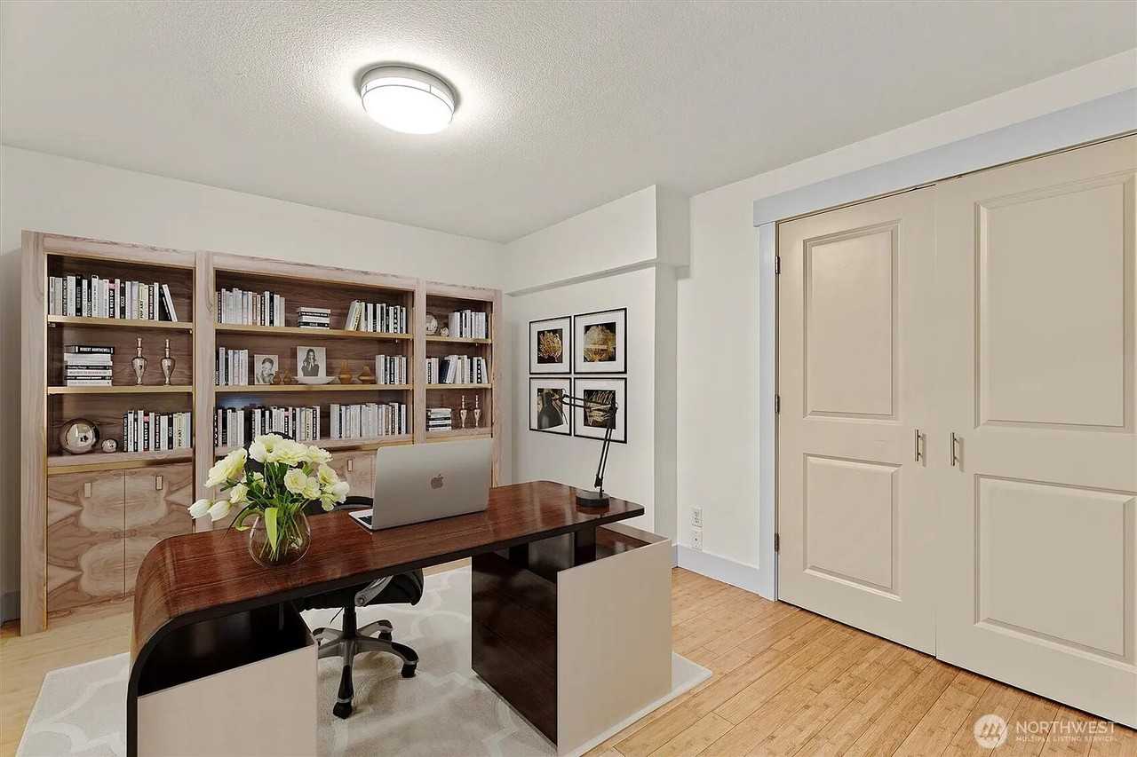 1727 Nw Ogden St - Photo 4 of 11