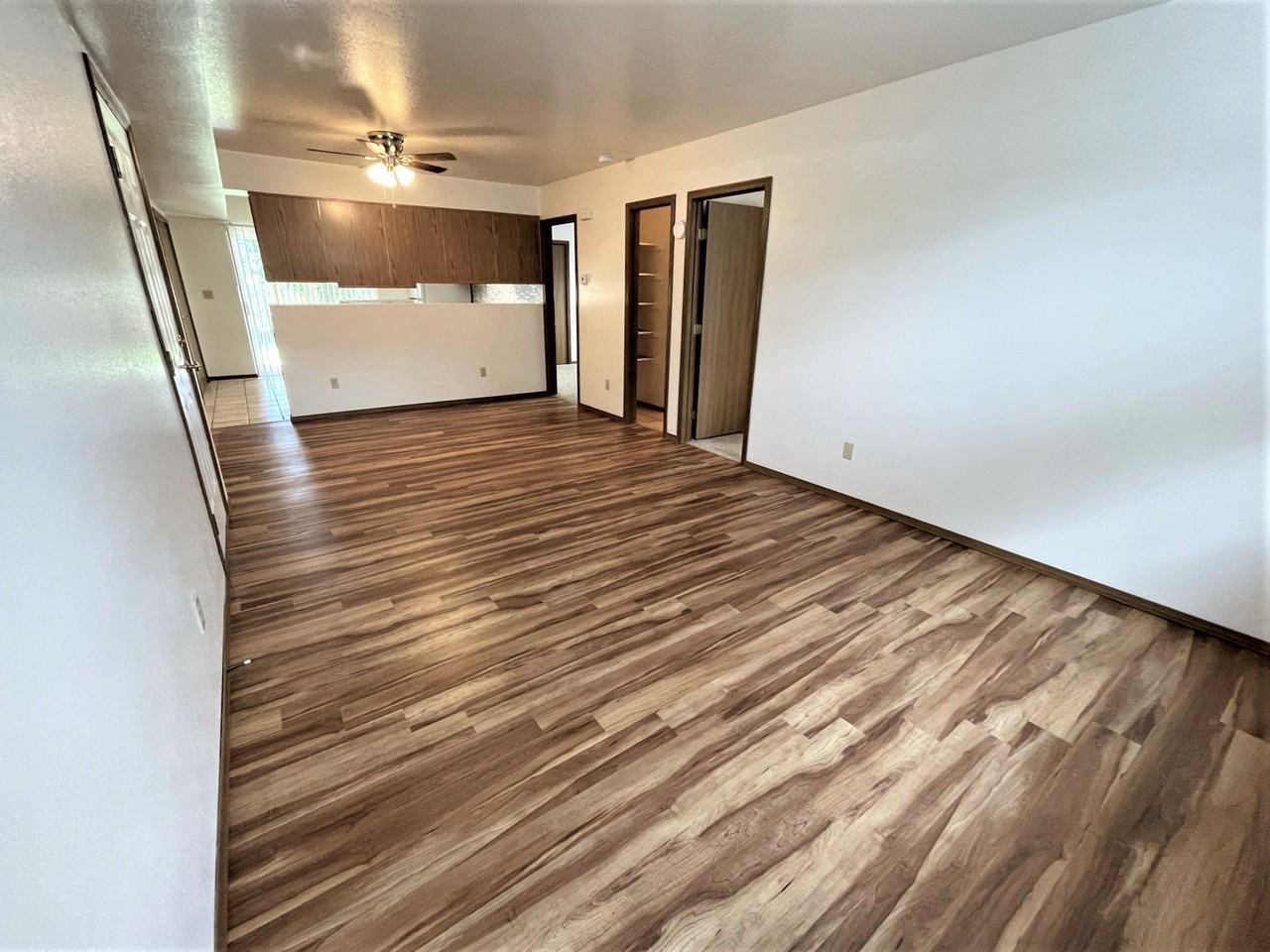 3006 Illinois Ave #D - Photo 5 of 12