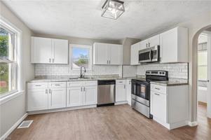 featured image of 3535 Erin Ave #UPPER