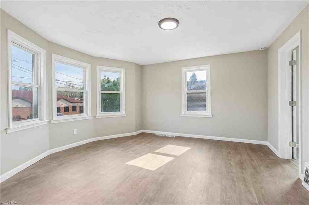 3535 Erin Ave - Photo 7 of 18