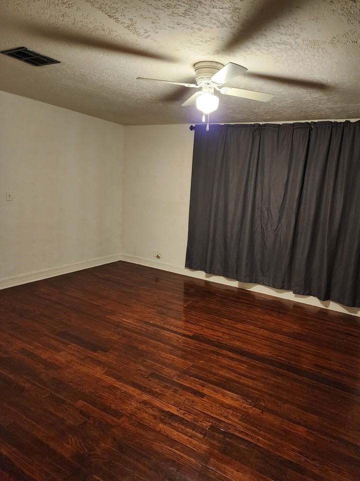 2547 Nichols Dr #1 - Photo 5 of 10