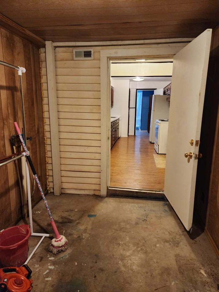 2547 Nichols Dr #1 - Photo 7 of 10