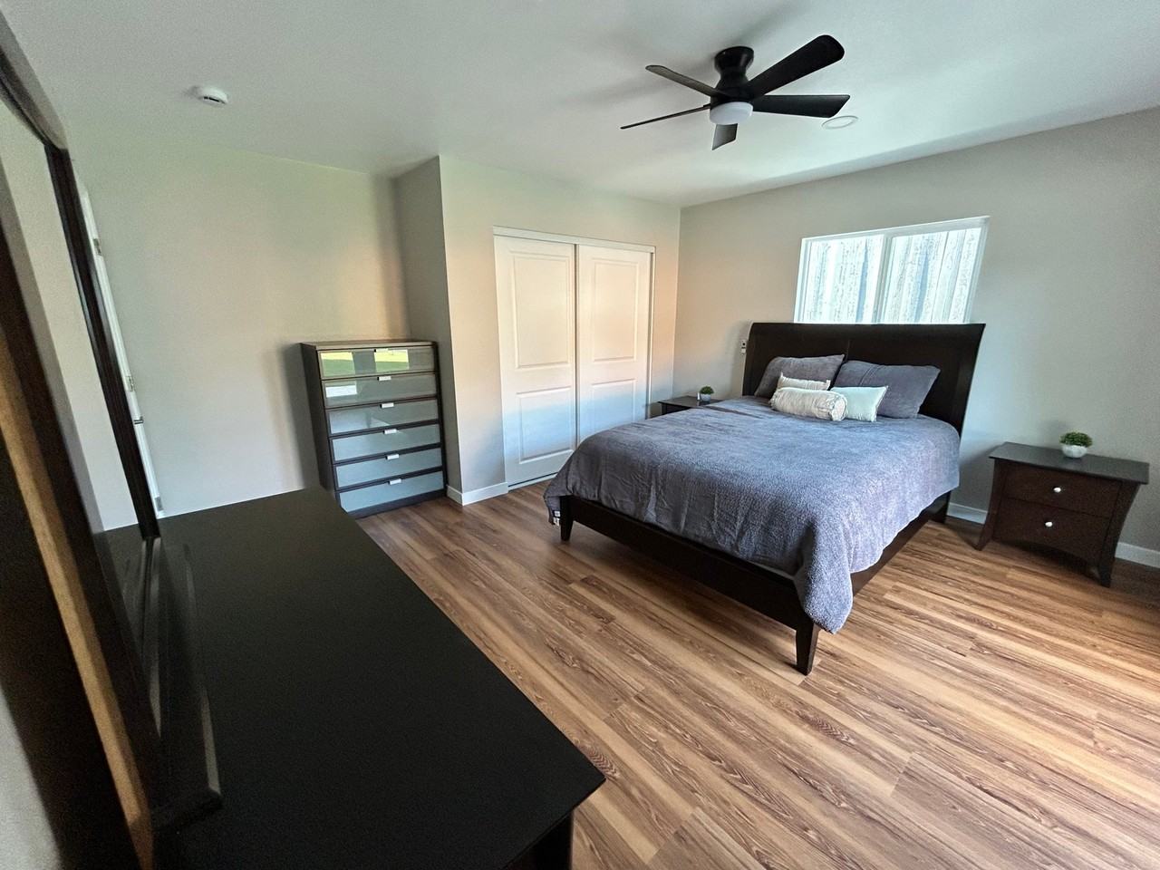 4716 Merced Ave - Photo 5 of 18