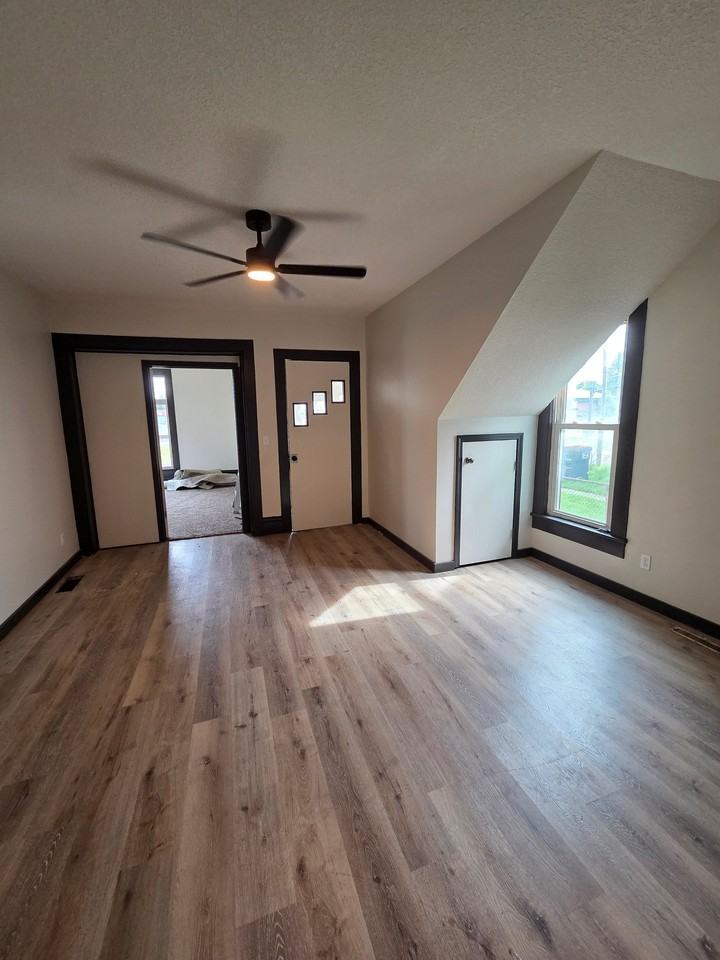113 Sargent St #1 - Photo 3 of 10