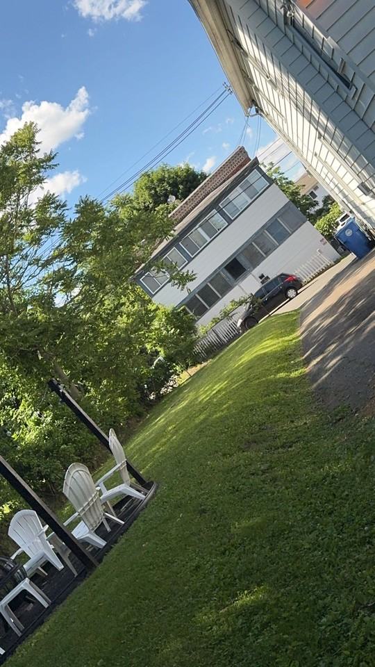 25 Avon Ave - Photo 3 of 11