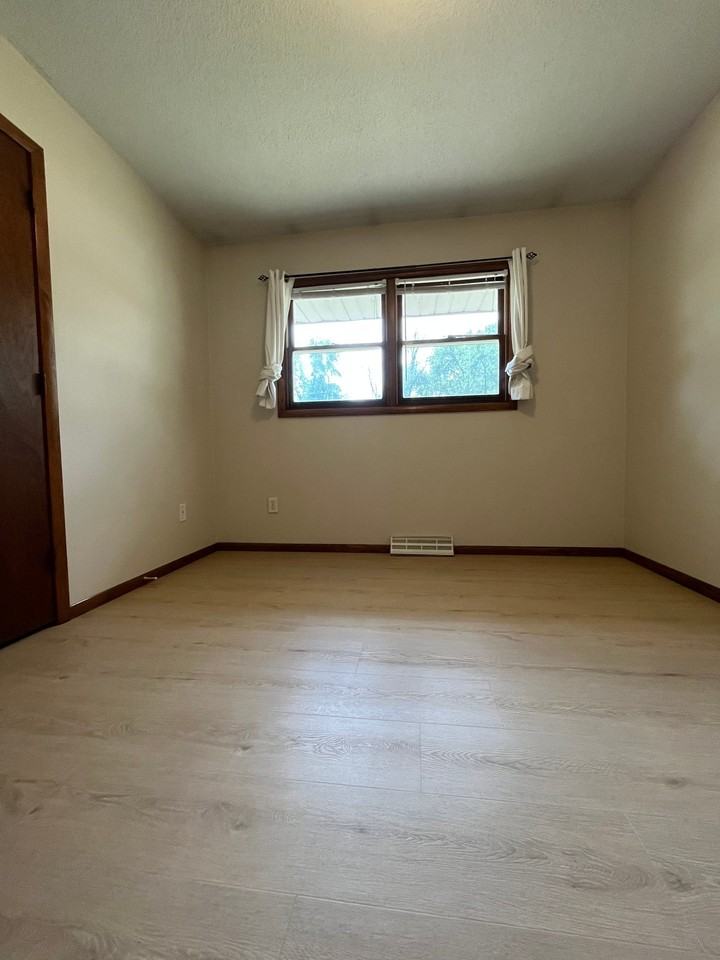 807 Elm Creek Cir - Photo 7 of 20