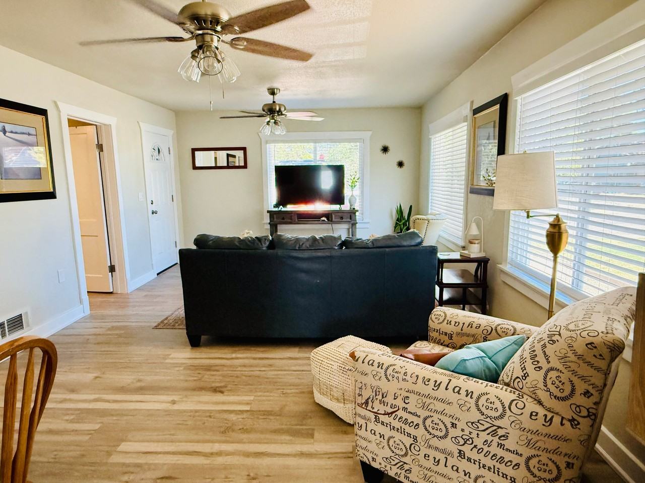 1339 Jackson St - Photo 4 of 16