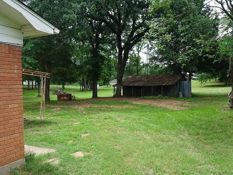 854 Hoyt Rd - Photo 3 of 14
