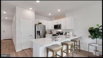 featured image of 10 Whaler Ave