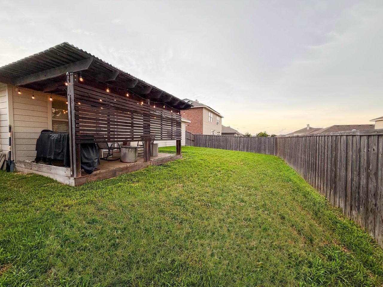 12642 Forest Lawn Rd - Photo 2 of 20