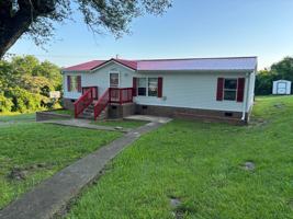featured image of 421 Hannaway St