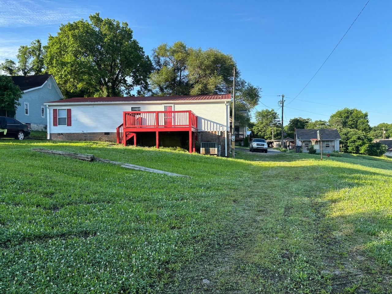 421 Hannaway St - Photo 3 of 15