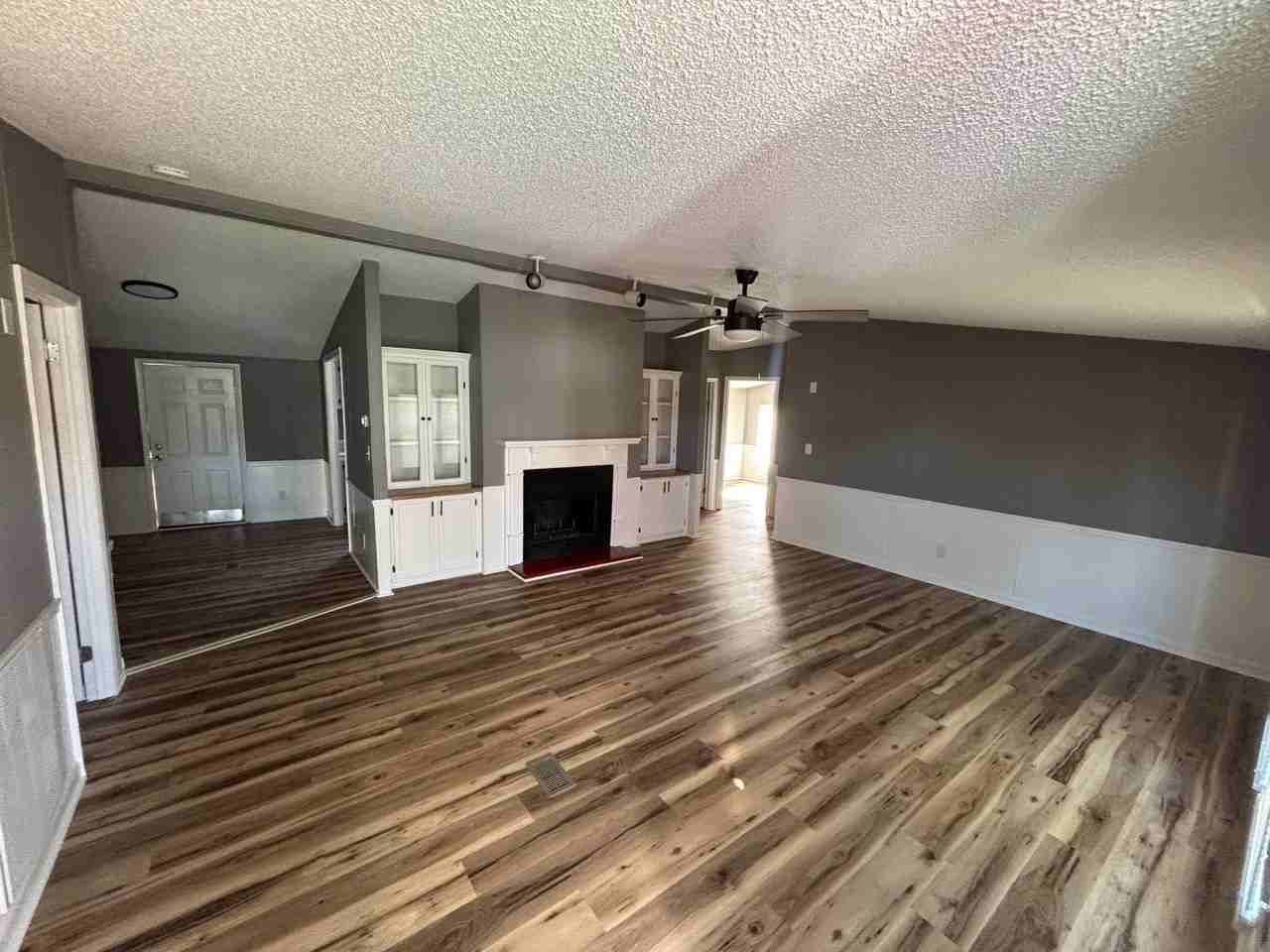 421 Hannaway St - Photo 5 of 15