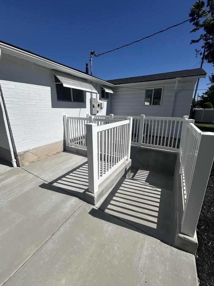 7408 S Ramanee Dr - Photo 2 of 12