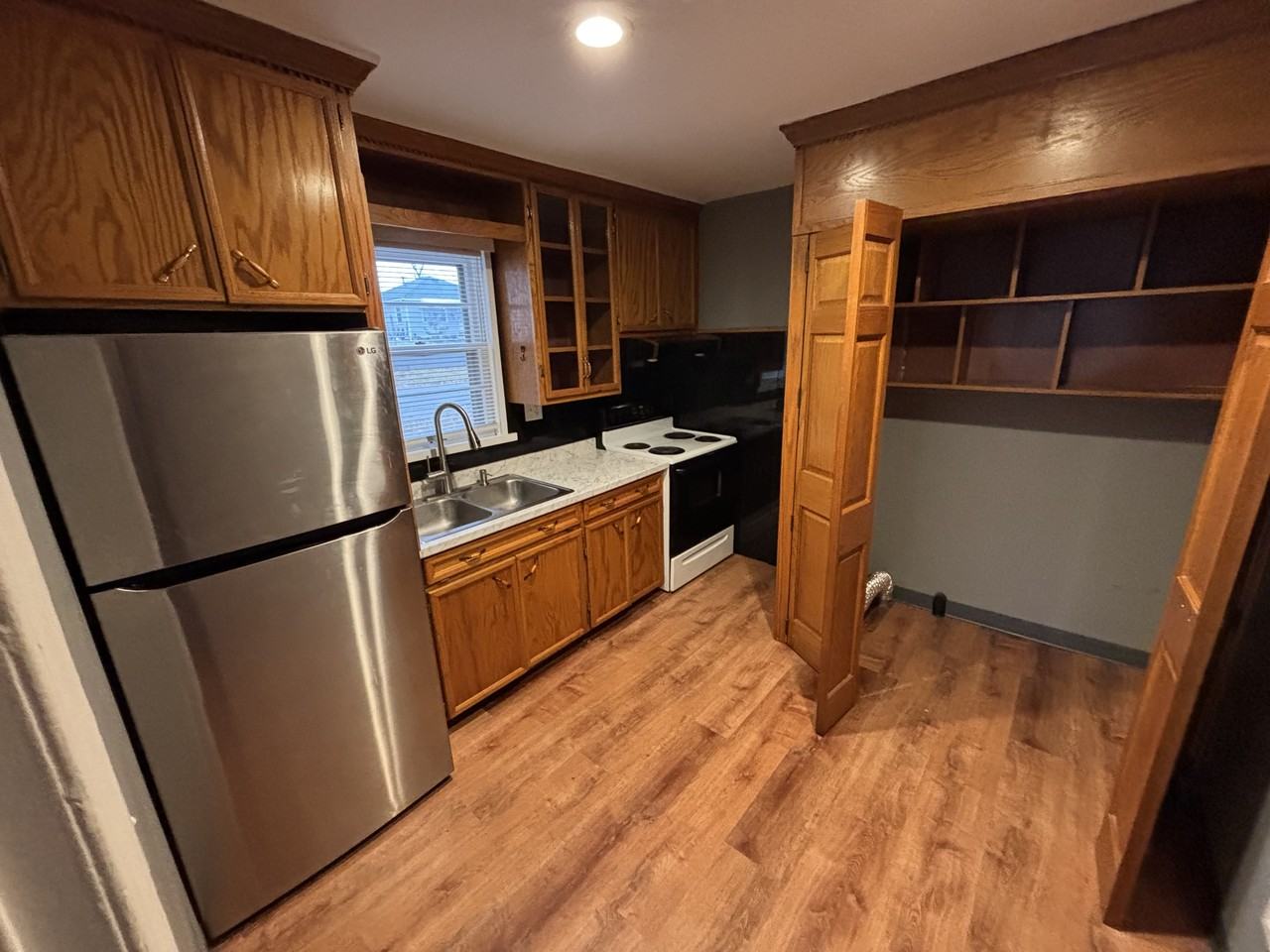 212 Marietta St #212 - Photo 2 of 5