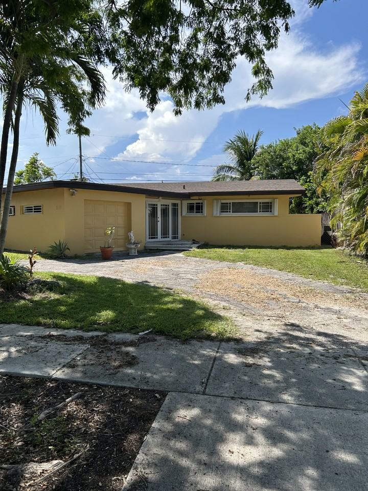 9791 Caribbean Blvd #1