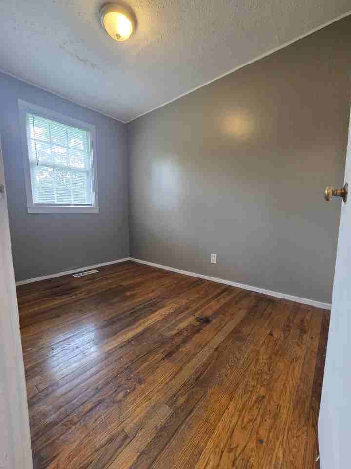 298 S Benedict Ave #1 - Photo 7 of 7