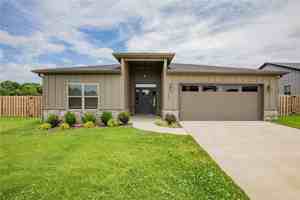 featured image of 2659 N Justin Dr