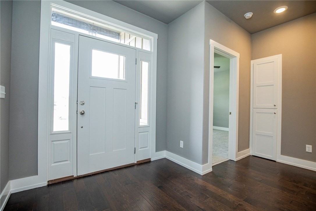 2659 N Justin Dr - Photo 3 of 21