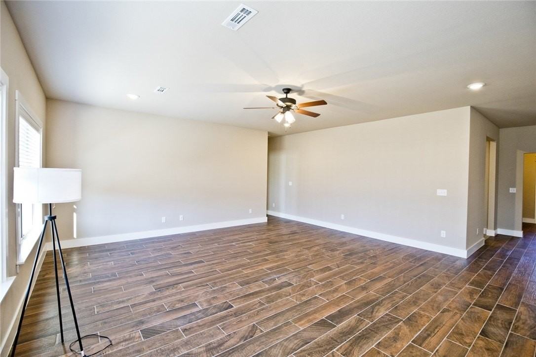 2629 N Justin Dr - Photo 7 of 25