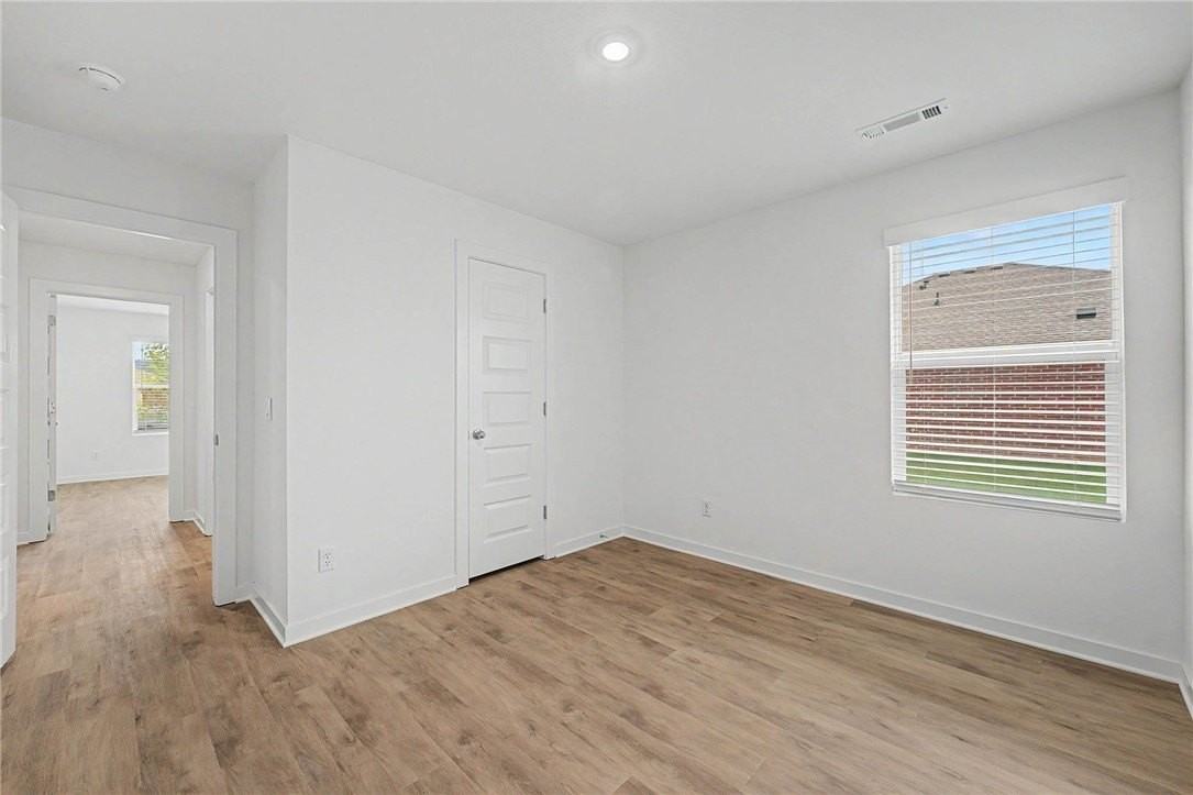 541 Nevada St - Photo 6 of 21