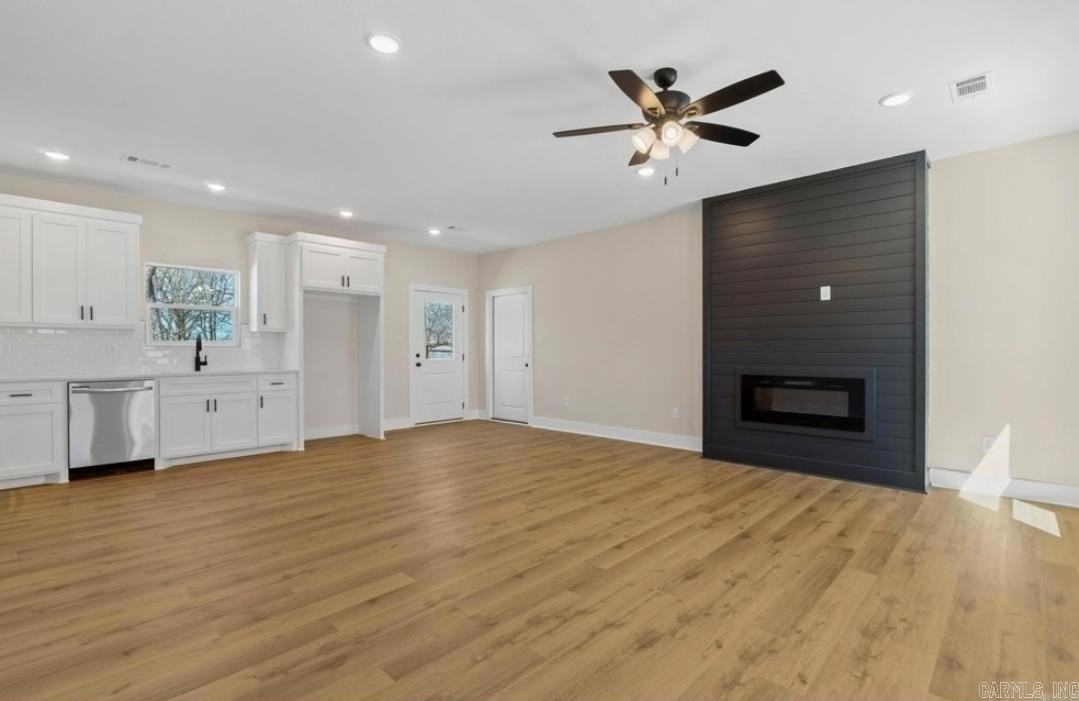 921 Banner St - Photo 2 of 16