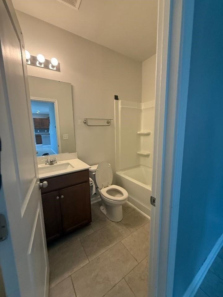 2934 Ellesmere Cir - Photo 7 of 14