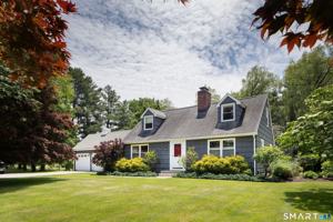 featured image of 12 Red Bird Ln