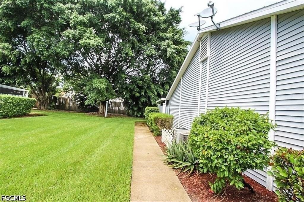 6220 Timberwood Cir #122 - Photo 3 of 36