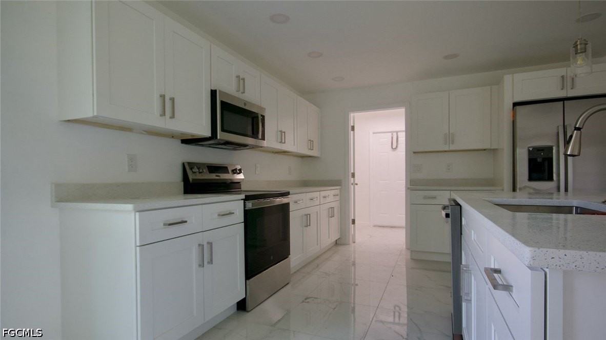 3428 Jeffcott St - Photo 2 of 22