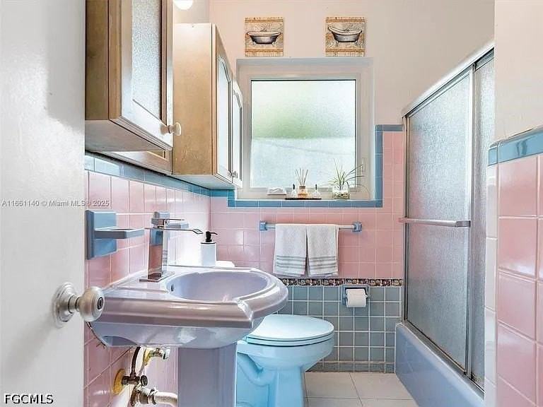 2380 Sw 7th St - Photo 6 of 10