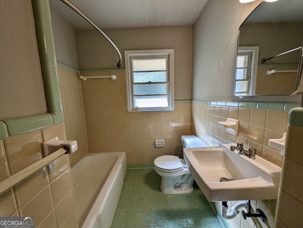 170 Forest Rd - Photo 5 of 12