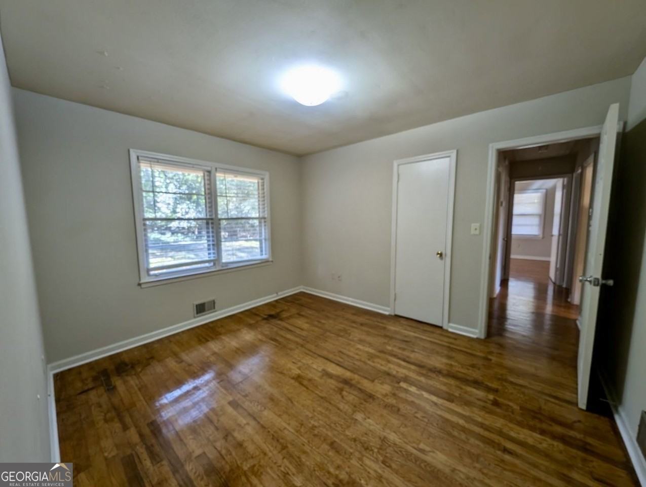 170 Forest Rd - Photo 6 of 12